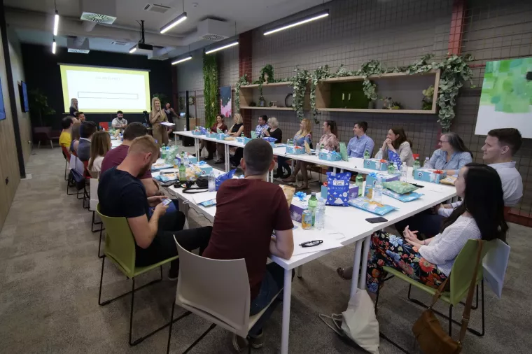 Kako postaviti event na noge?