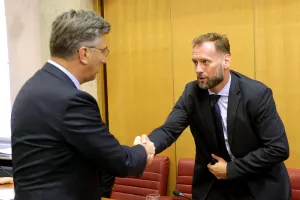 Mađari preuzeli Fortenovu? Koga briga! Banožić odlazi? E, to je vijest!