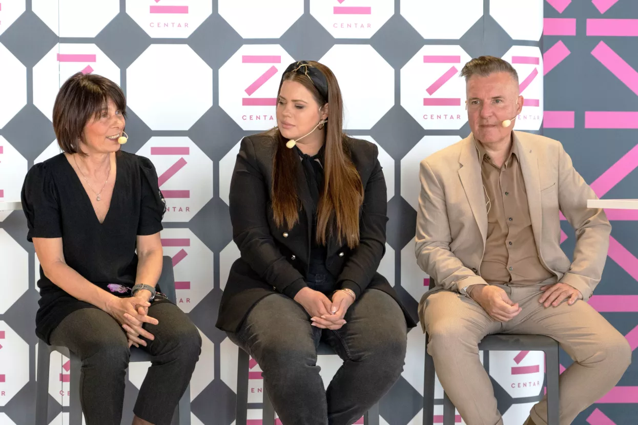 Deset savjeta: Saznajte kako pomoći djeci okruženoj digitalnim tehnologijama