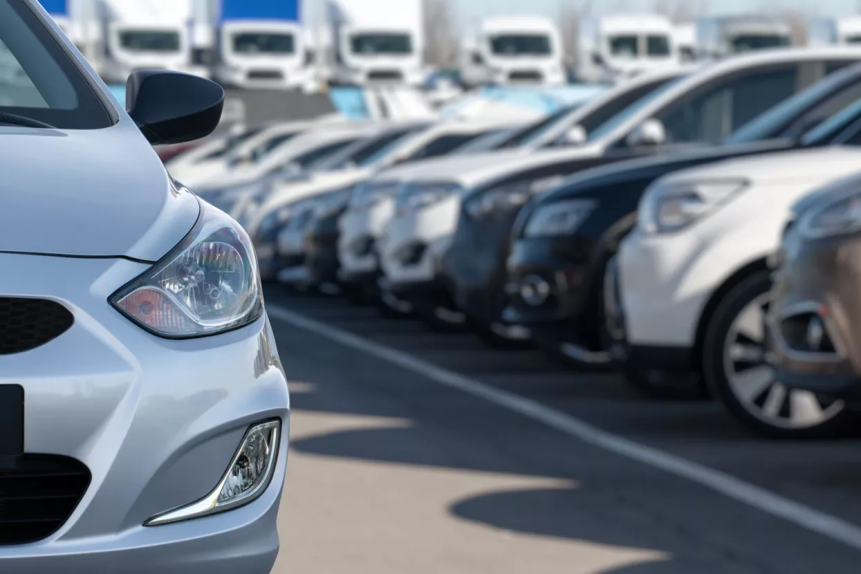 Kako je ruska invazija na Ukrajinu dovela do poremećaja na tržištima rabljenih automobila