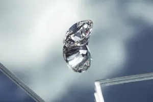 Dodana vrijednost štetnih emisija: Uhvaćeni ugljikov dioksid u posebnim se reaktorima pretvara u dijamante