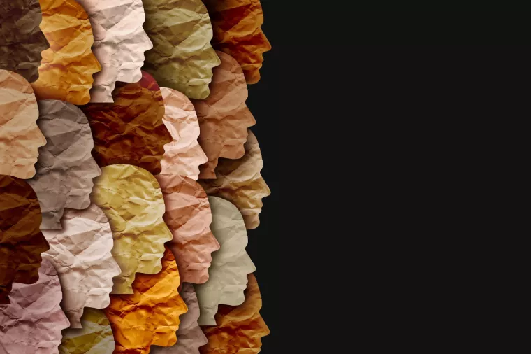 Gubi li demokracija utrku s autokracijom?