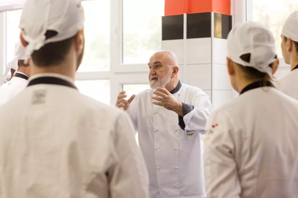 [Poslovna scena] Sertićeva kulinarska akademijia &#39;kuha&#39; i &#39;peče&#39; buduće ponajbolje chefove na svijetu