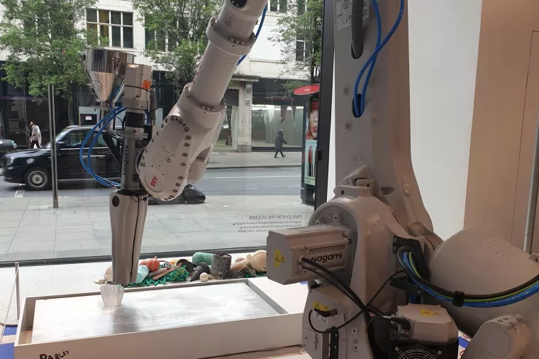 Priča o sunčanim naočalama od plastičnog smeća za 230 dolara