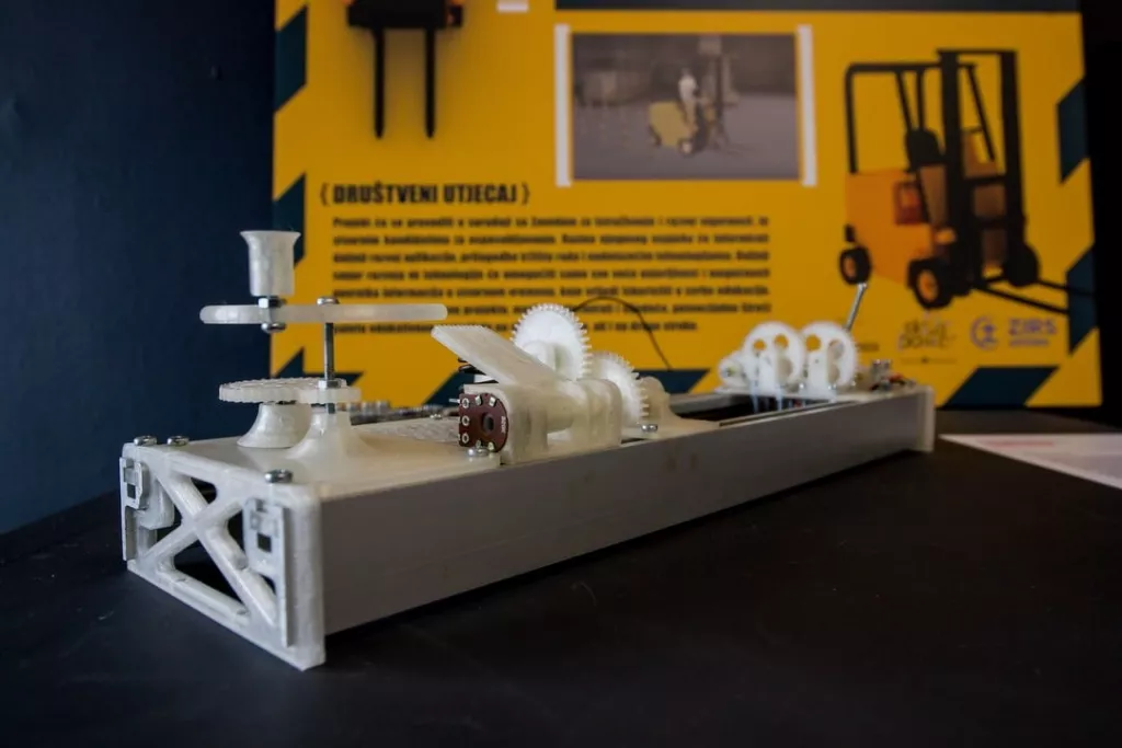 Rješenje se nalazi u cjeloživotnom učenju