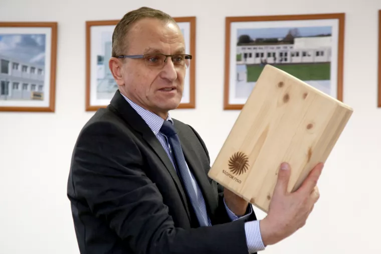 [Poslovna scena] Metalac Josip Mihalić tvrdi da je budućnost njegovog Jedinstva Krapina u drvu