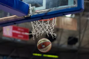 Gradonačelniče Tomaševiću, spasite KK Cibonu!