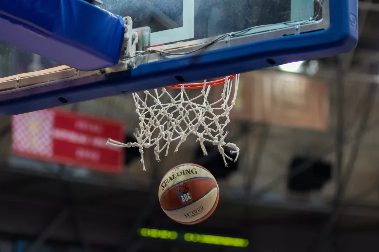 Gradonačelniče Tomaševiću, spasite KK Cibonu!