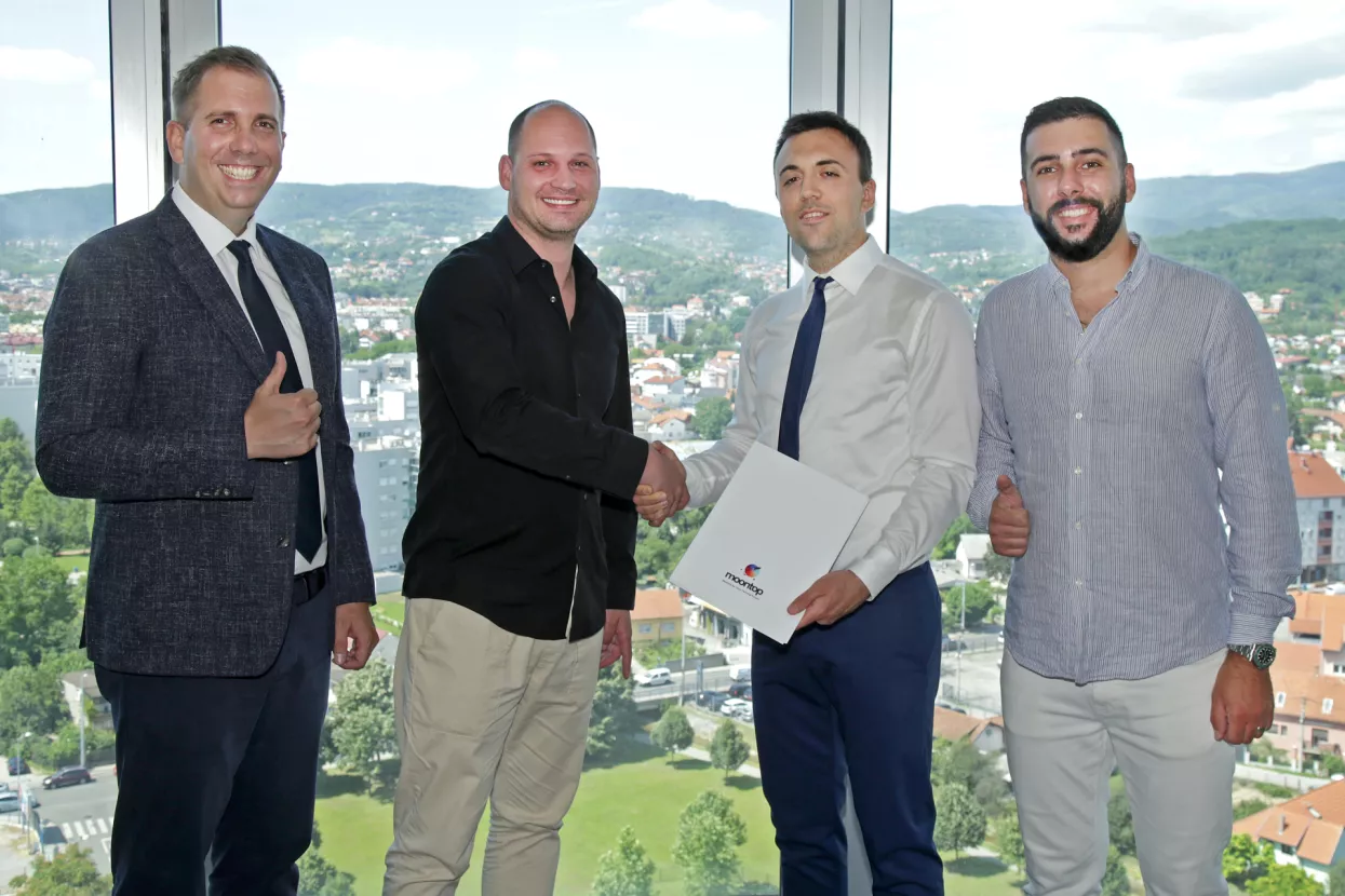 HANGAR positioning, agencija za pozicioniranje odabrala Moontop softver za organizaciju benefita