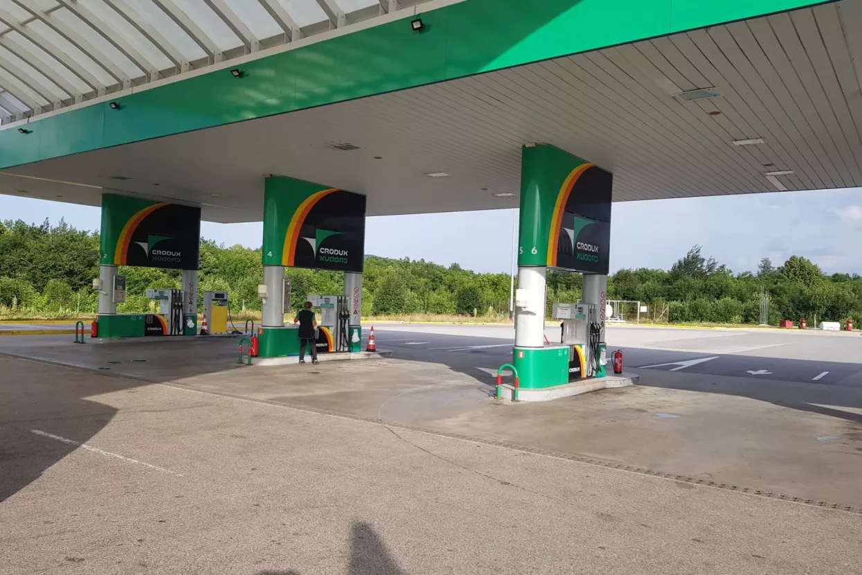 Nakon Vladine intervencije, benzinske postaje na autocesti 'zjape' prazne