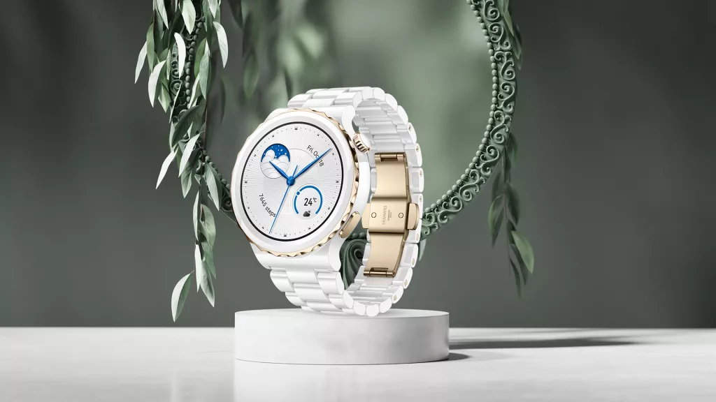 Pametan sat koji, osim kao koristan asistent, služi i kao elegantni modni dodatak