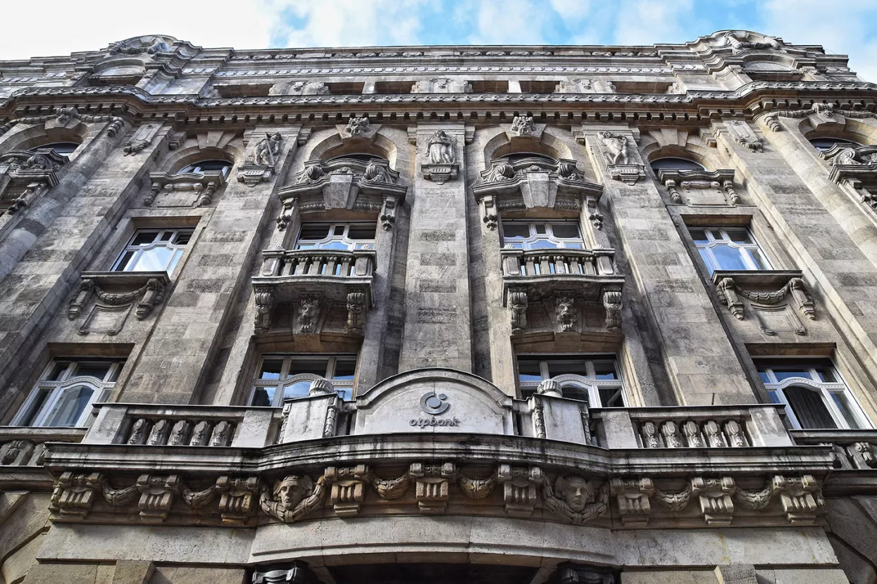 OTP preuzela albansku Alpha banku