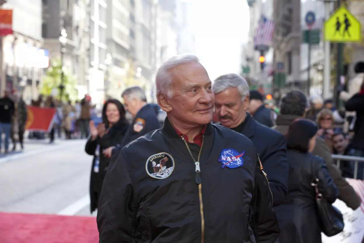 Jakna čuvenog astronauta Buzza Aldrina prodana za nevjerojatnih 2,8 milijuna dolara