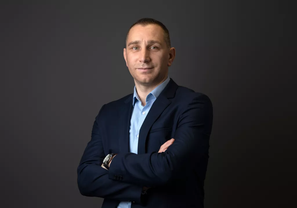 [Oni koji dolaze &ndash; TOP 100] Parkirališne barijere, platforma Robotiq.ai, najbolja sportska aplikacija, robotski restoran&hellip;