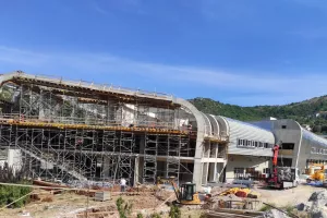 JGL-ov razvojni centar polako poprima oblik sličan sestrinskoj zgradi