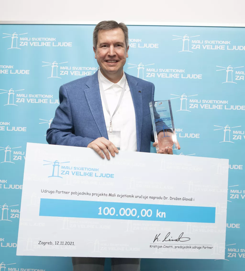 Mali svjetionik ponovno dijeli 100.000 kuna najboljem radniku Hrvatske