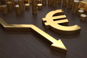 Zbog zatvaranja ruskog plinovoda zabilježen najveći pad eura u 20 godina