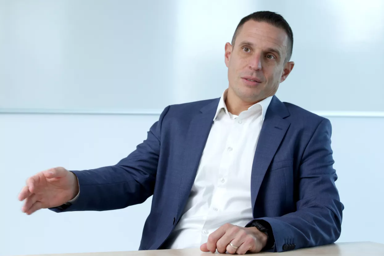 Sesar mora platiti 8000 kuna jer je primao zabranjenu naknadu za svoju Teslu