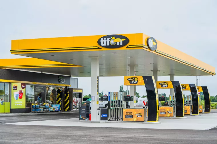 Tifon isplaćuje novčanu pomoć za svoje zaposlenike