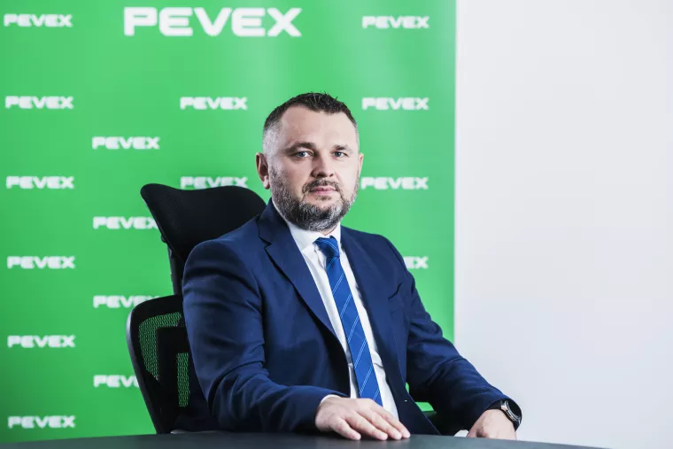 Povratak drvu kao izvoru grijanja, proizvođači i trgovci imaju pune ruke posla