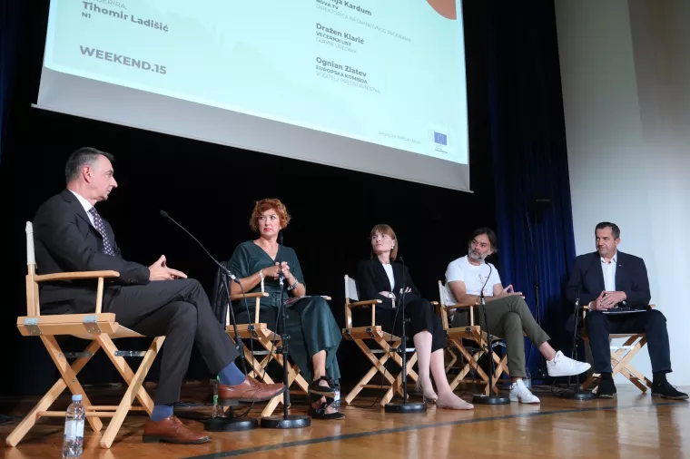 Panel 'Smrt činjenica' na Weekend.15: Kako se oduprijeti neprovjerenom sadržaju bez zadiranja u slobodu govora?