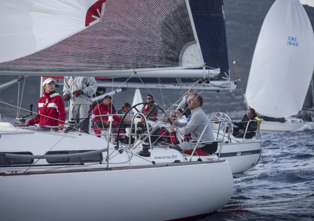 Sve je veći interes profesionalnih posada<br>Viška regata