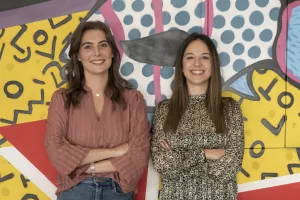 Ivana Azinović i Lana Vučinić, Syntio