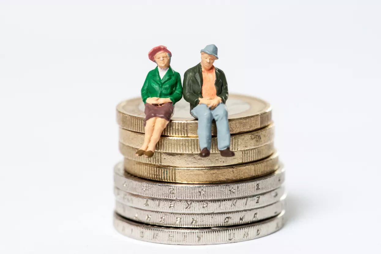 Obiteljske mirovine: Tko će i pod kojim uvjetima moći primati i dio mirovine pokojnog partnera