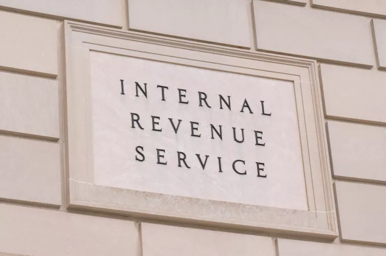 WASHINGTON, DC - MARCH 14, 2018Internal Revenue Service sign at the IRS Building in Washington, DC<br>Američka Porezna uprava IRS