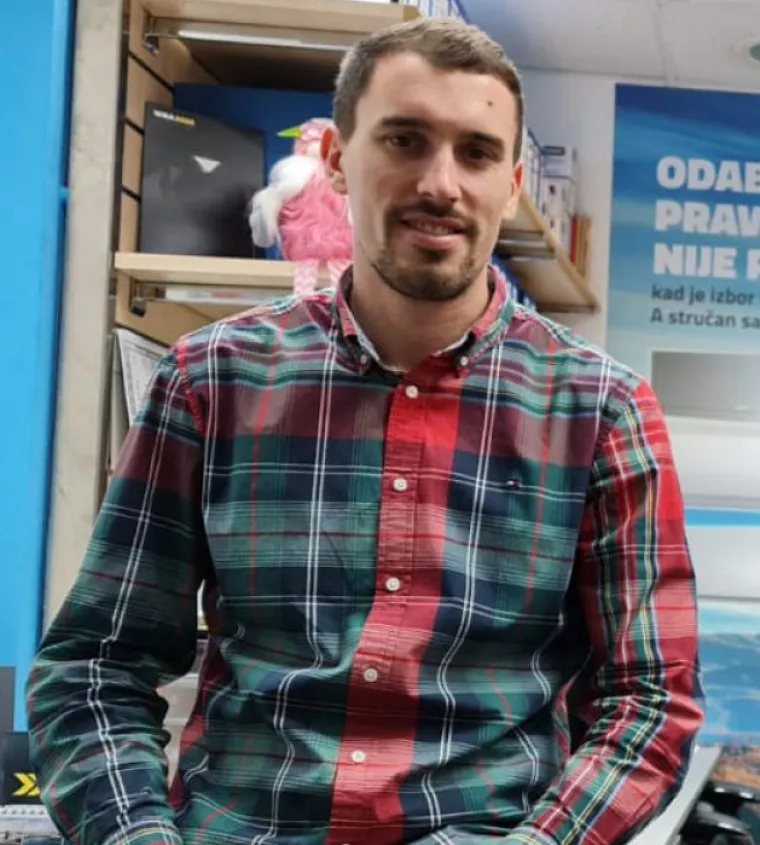 Hrvoje Šerić, <br>projektni inženjer u Klima konceptu:<br>- Dizalica topline čak i pri temperaturama ispod 0°C može izvući toplinu iz okolnog zraka, a zahvaljujući modernim inverterskim kompresorima, režim rada proteže se do čak -28°C. Klima uređaji su svojevrsne dizalice topline zrak-zrak<br><br>