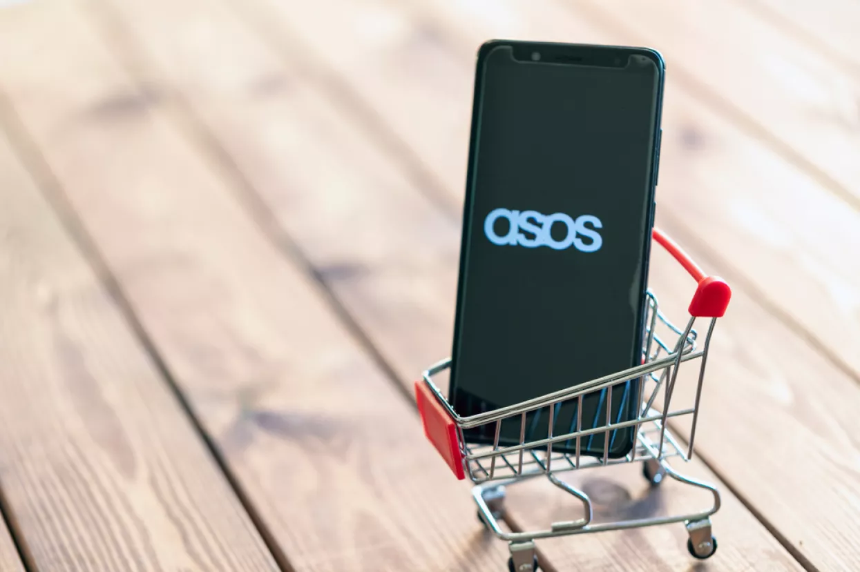 Tel Aviv, Israel. March 21, 2019. Smartphone with ASOS application on screen in shopping cart. Purchases through ASOS app concept.<br>ASOS online trgovina, shopping