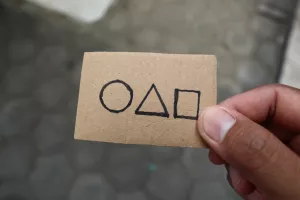 squid game invitation card 