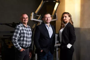 Alen Đipalo (lijevo) i Jelena Jakšić s Vedranom Presečkim