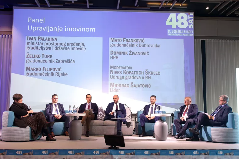 14. susret gradonačelnika i poduzetnika. Panel o upravljanju imovinom: Nives Kopajtich Škrlec, Dominik Živanović, Marko Filipović, Ivan Paladina, Mato Franković, Željko Turk i Miodrag Šajatović