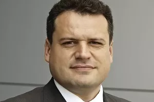 Davor Runjakkaže kako je prelazak na hibridno 'cloud' računalstvo jedan od postulata digitalne transformacije, ali može biti iznimno kompliciran