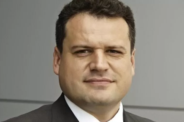 Davor Runjakkaže kako je prelazak na hibridno 'cloud' računalstvo jedan od postulata digitalne transformacije, ali može biti iznimno kompliciran