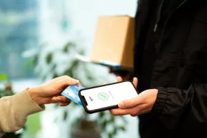 Erste Card Club predstavio ECC SoftPOS – za prihvat kartica na Android uređajima