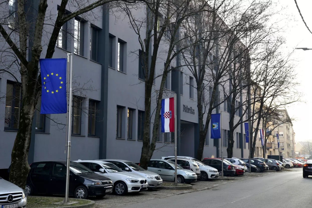 United group, zgrada