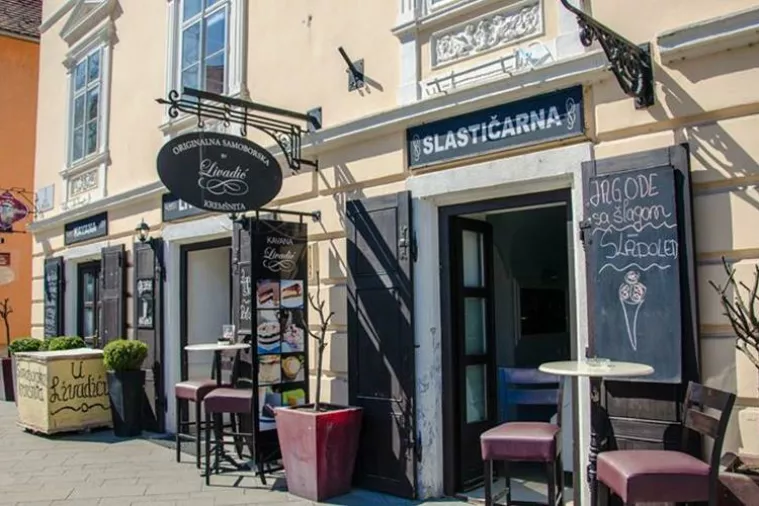 nlaoskaiosjaij asa s asass as