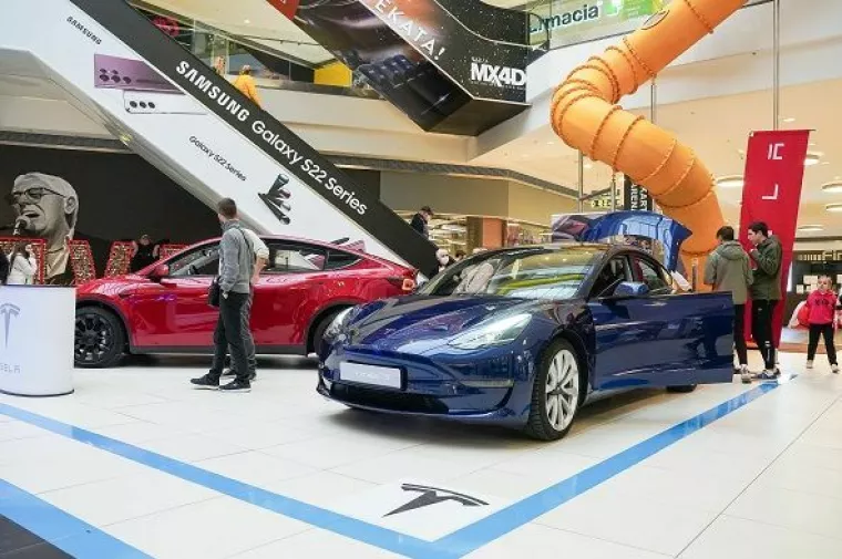 izlaganje Tesla vozila na prošlogodišnjem sajmu u Splitu