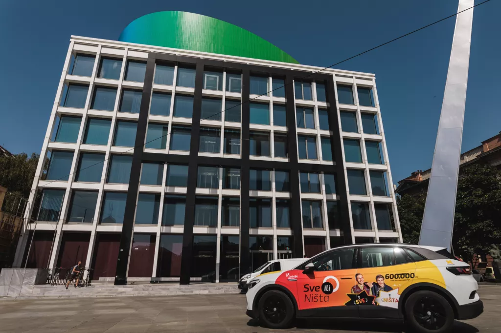 Flaster oglašavanje