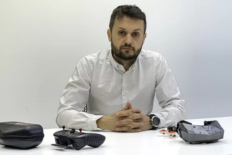 Dragan Kovačević, Orqa