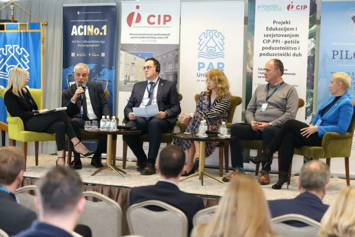 Mirjana Mahončić, Juraj Buksa, Edmond Hajziri, Sanja Simić, Dorotea Effenberger