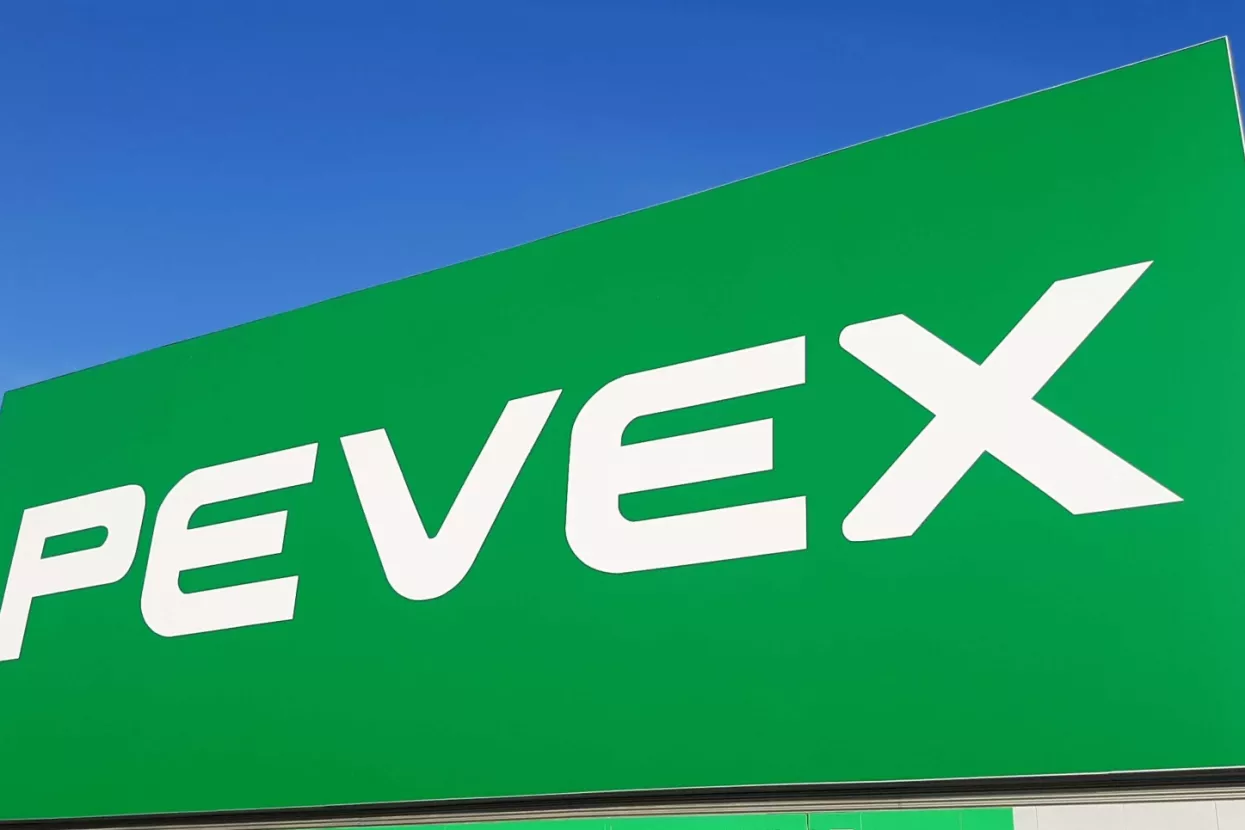 pevex logo