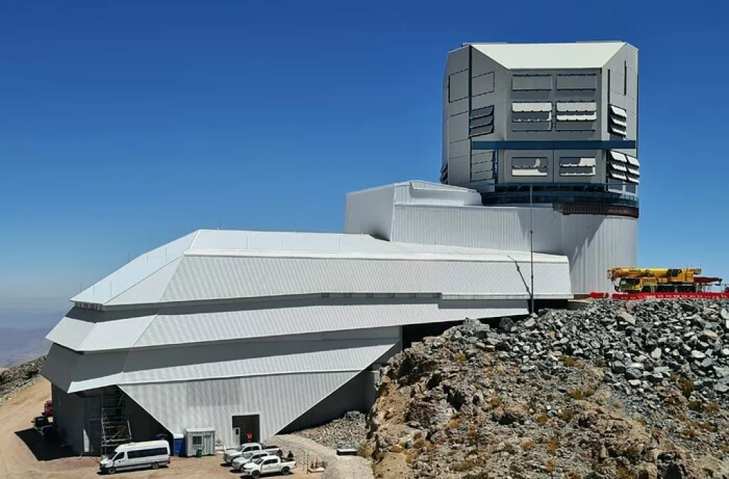 HPC Bura (od engl. high performance computing tj. HPC) priprema se za prihvat podataka s Opservatorija Vere C. Rubin (VRO), jednog od najvećih teleskopa na svijetu koji nastaje u Čileu. Za tu se namjenu ovo superračunalo oprema novom podatkovom infrastrukturom jer se očekuje priljev velike količine podataka