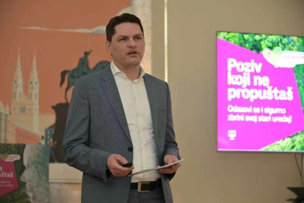 Igor Vukasović<br>HT poziv koji ne propuštaš konferencija za medije