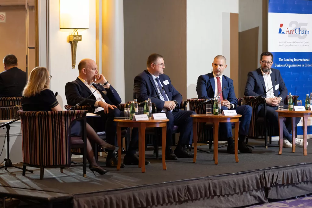 Andrea Doko Jelušić, Adrian Ježina, Bernard Gršić, Vedran Bajer, Emil Sapunar