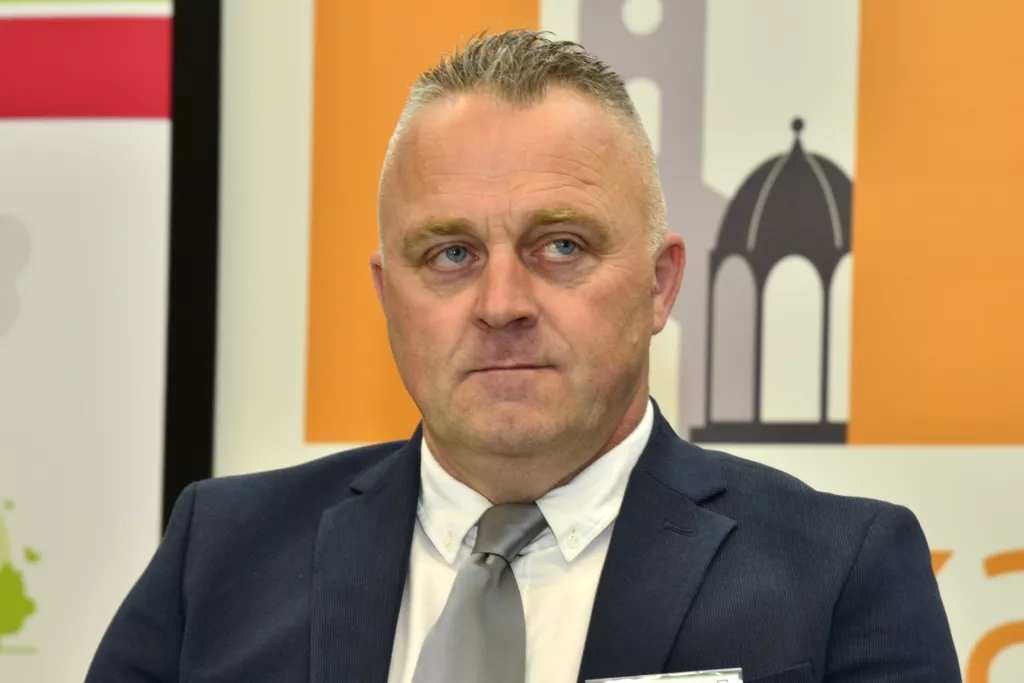 Lider invest istok, Zlatko Redžić