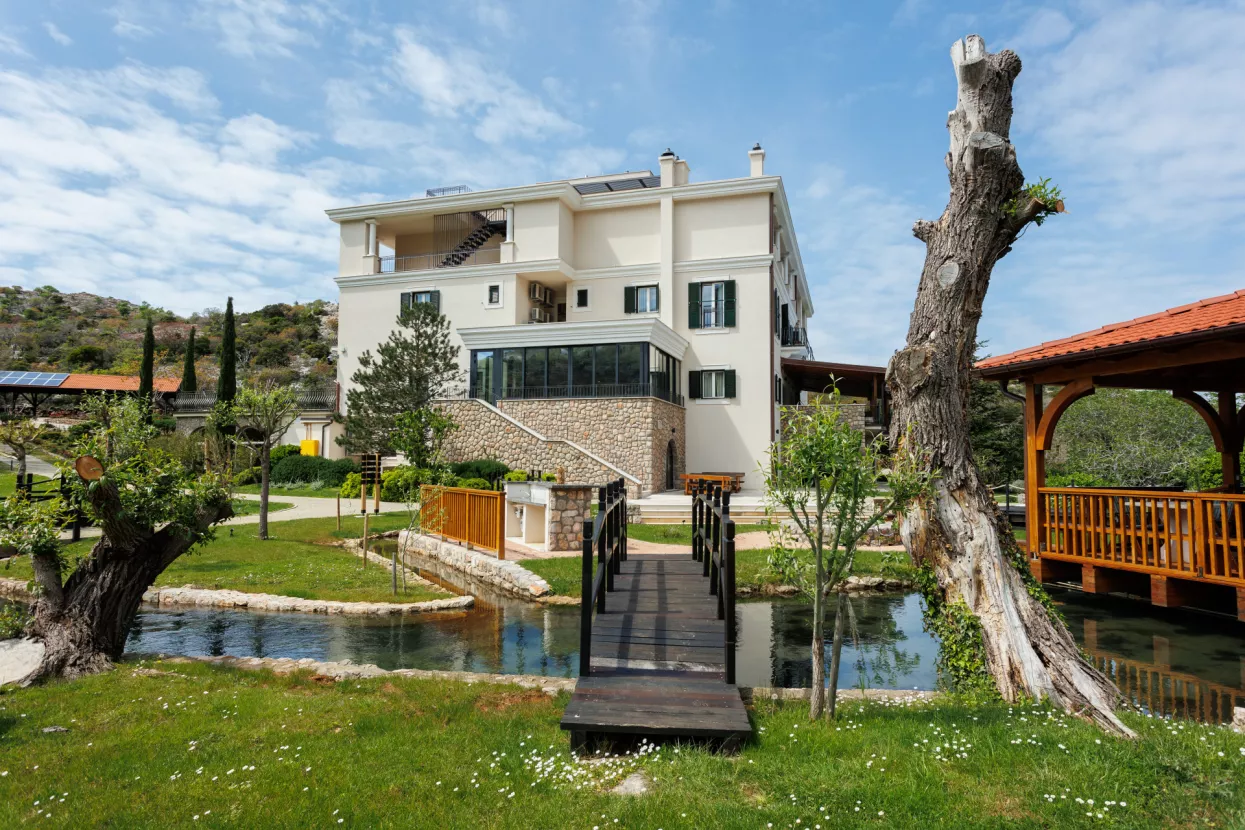 27.4.2023.., Zrnovnica - Hotel Villa Veladrion. Photo: Nel Pavletic/PIXSELL