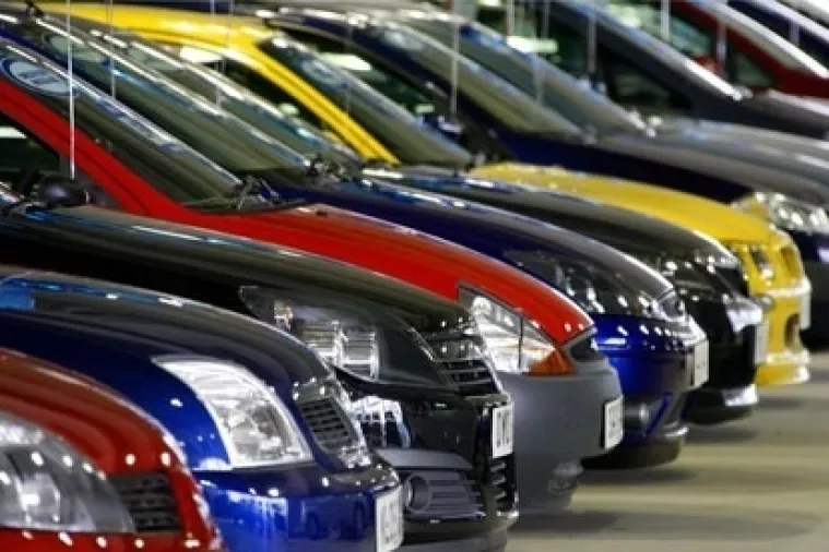 Porasla prodaja novih vozila za 44 posto u odnosu na lani